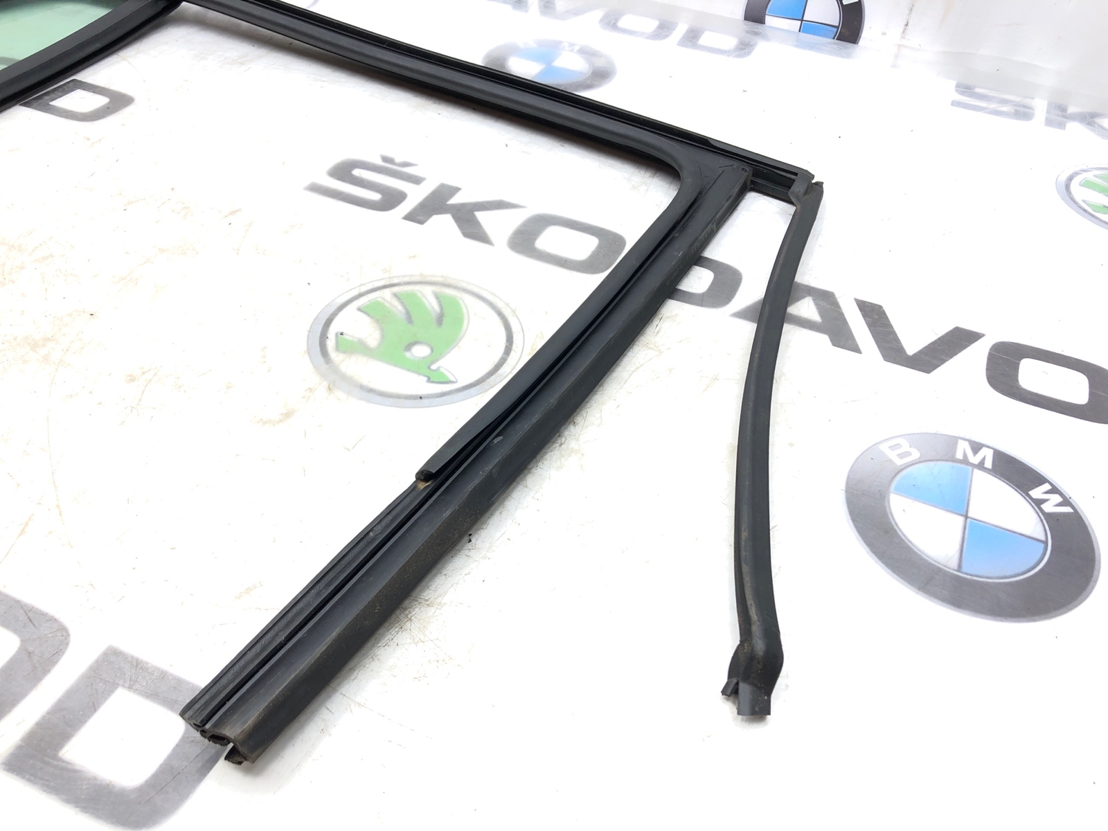 форточка двери, 1000 рублей, Москва