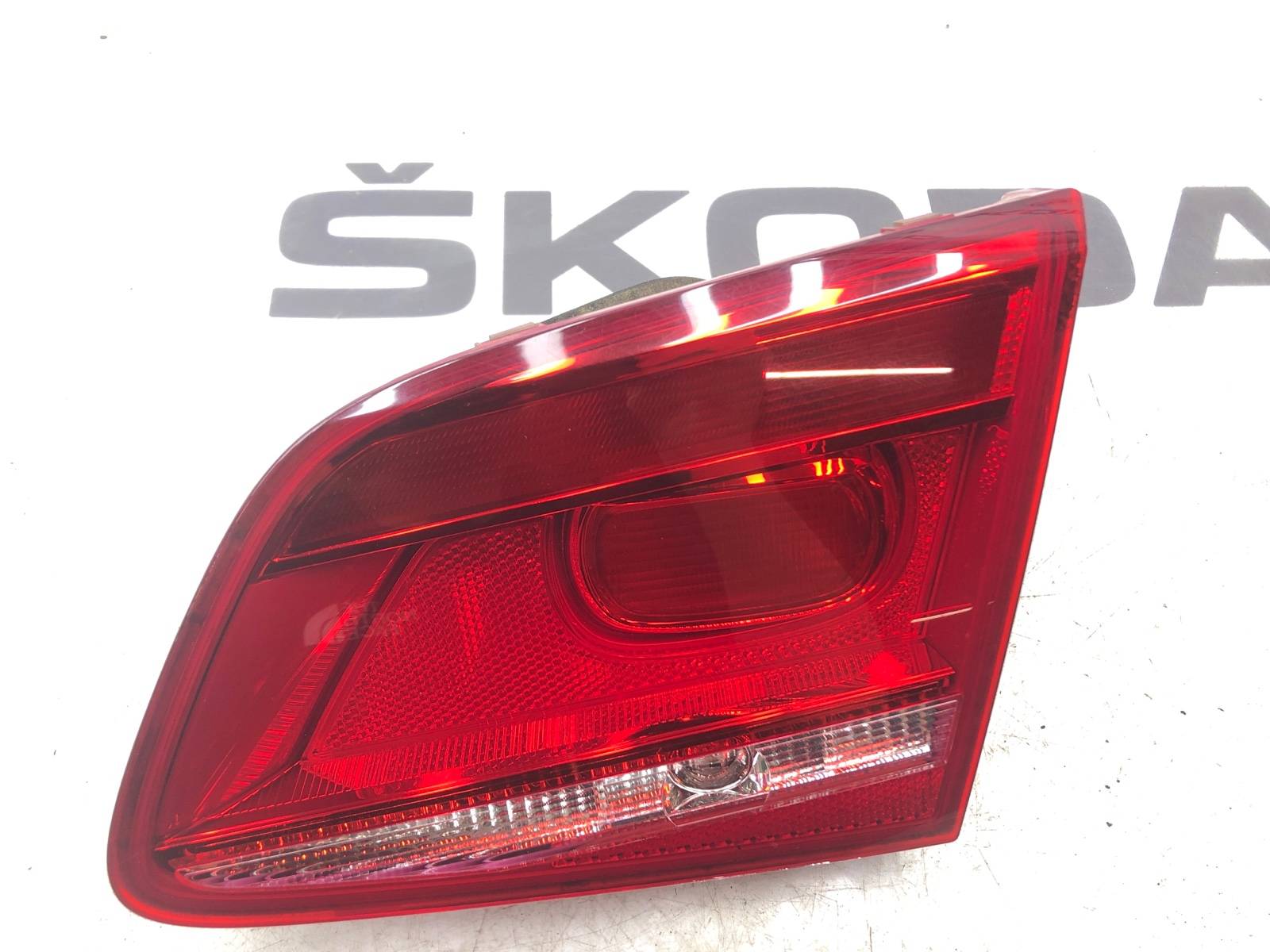 Фонарь в крышку багажника, 1500 рублей, Москва