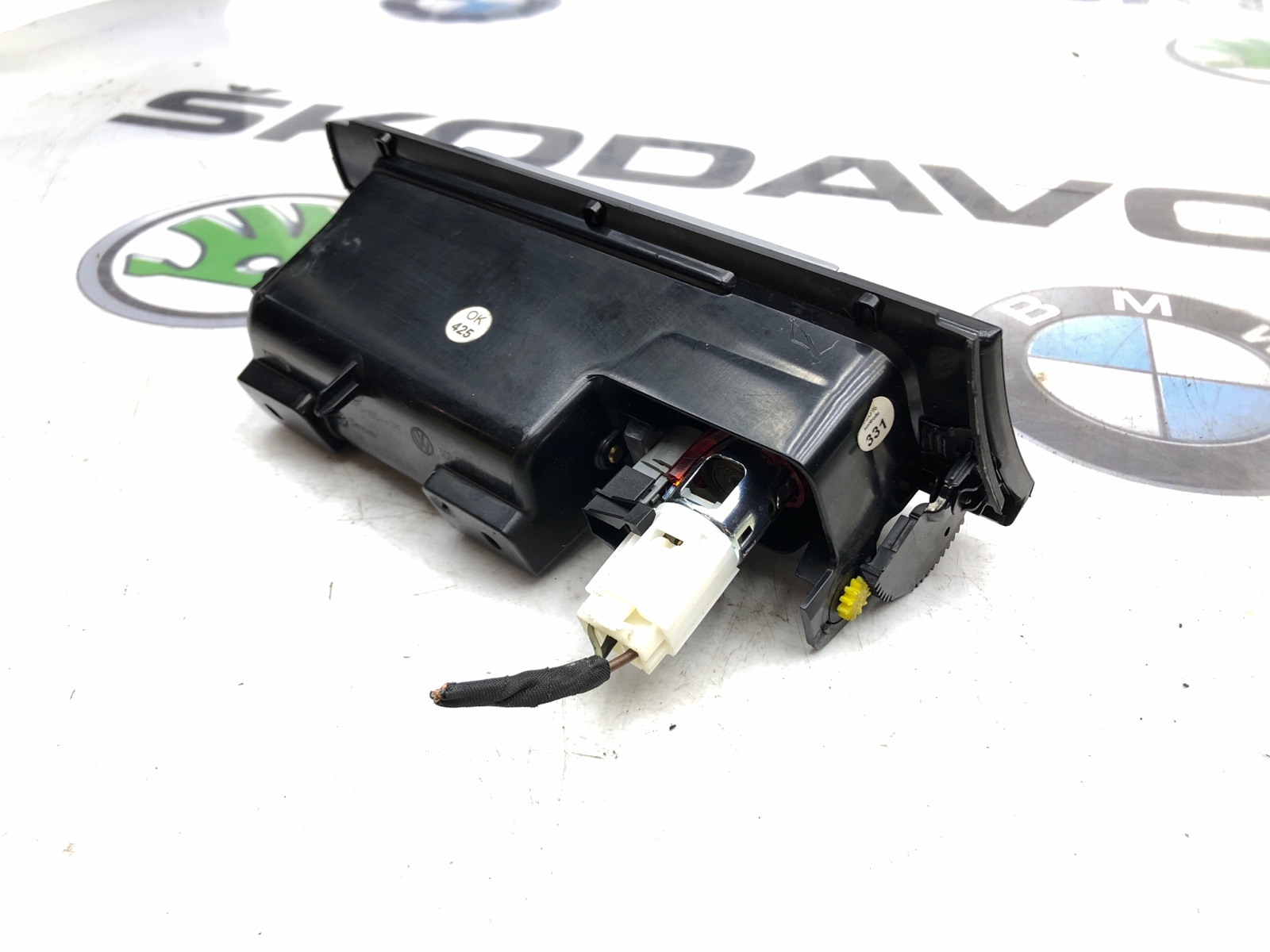 Пепельница, 1000 рублей, Москва