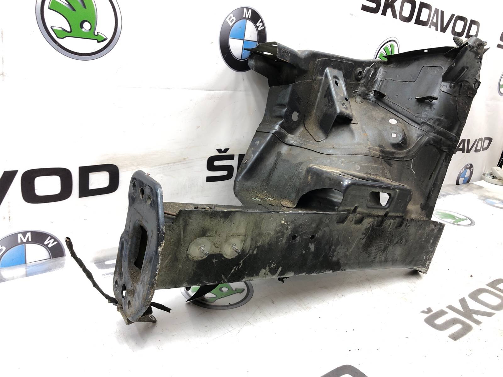 лонжерон, 6000 рублей, Москва