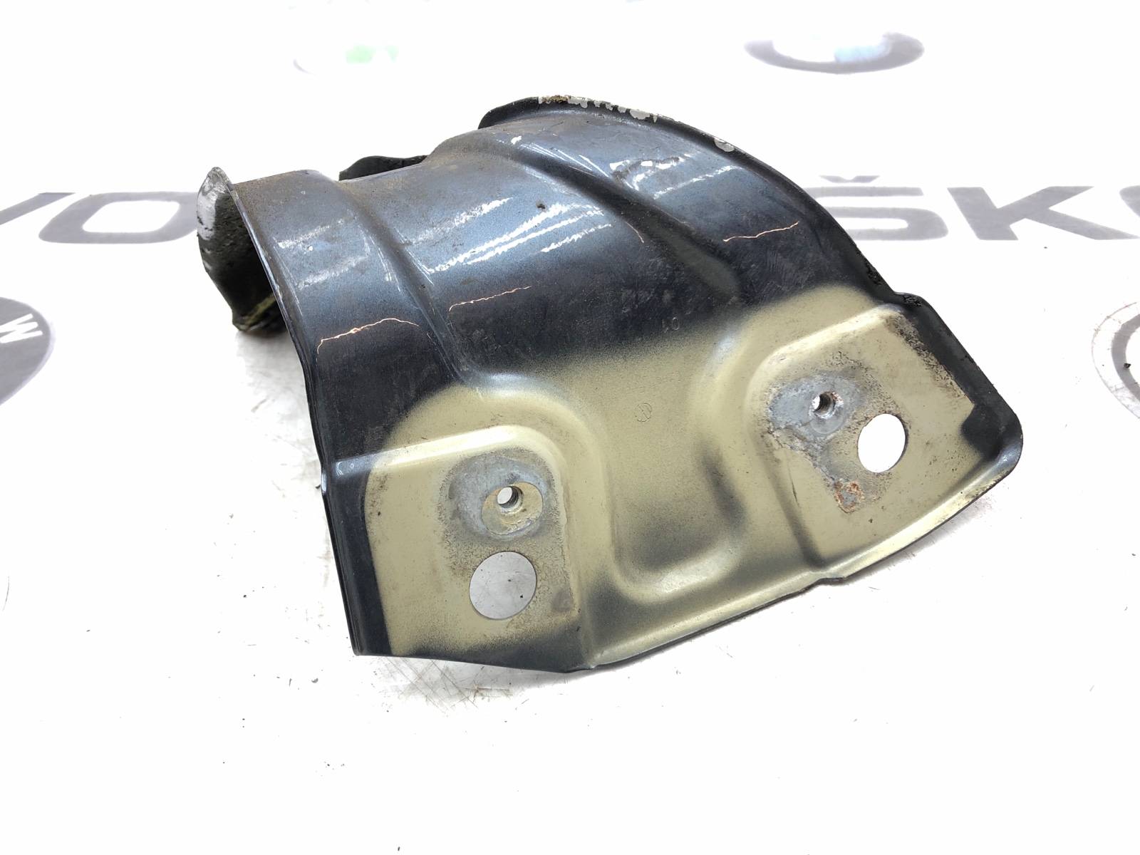 Кронштейн крыла, 1000 рублей, Москва