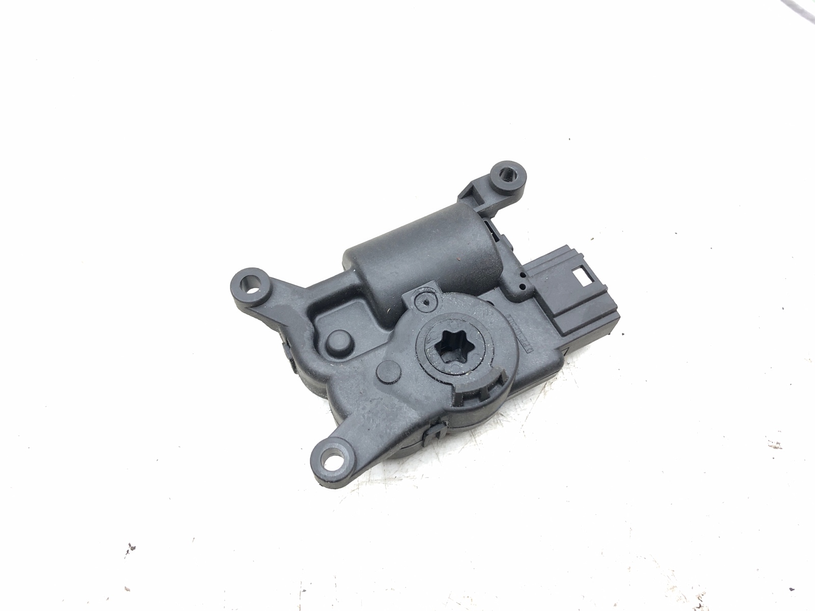 Сервопривод заслонки печки, 2000 рублей, Москва