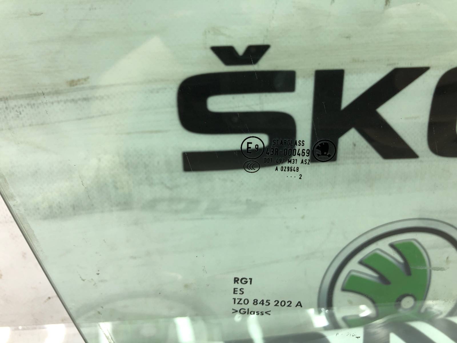 Стекло двери, 2000 рублей, Москва