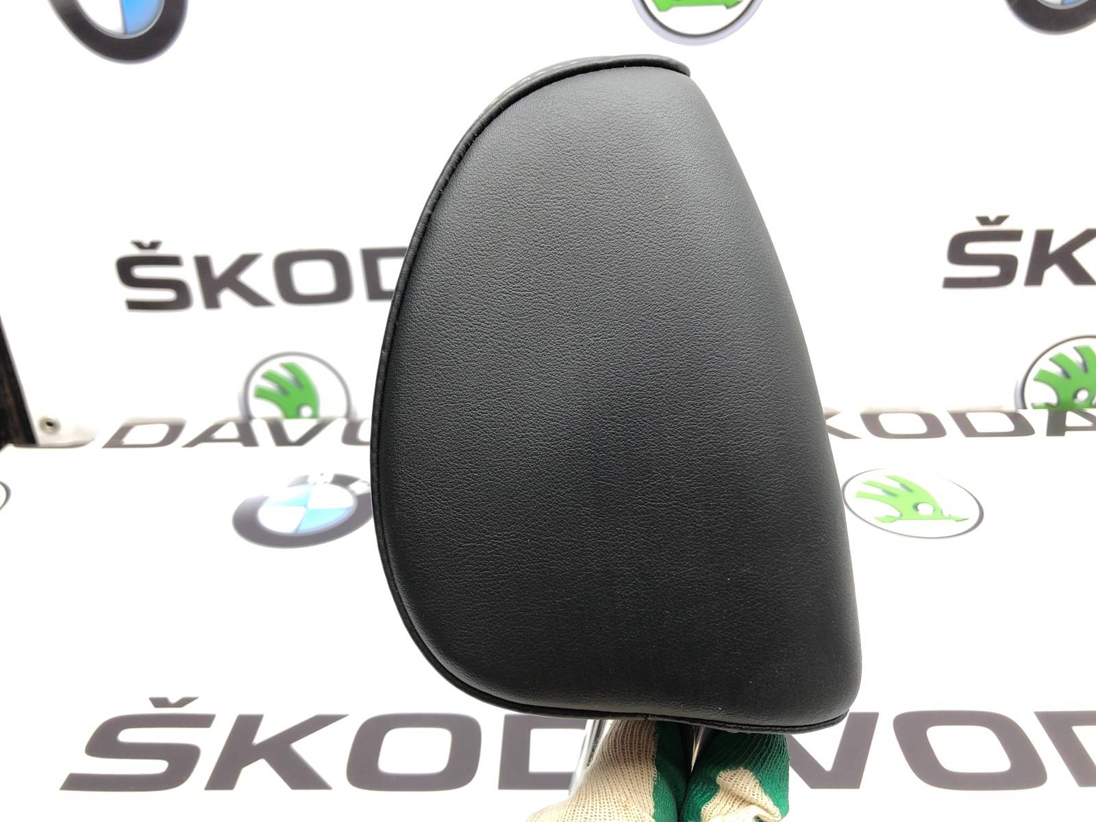 Подголовник, 2000 рублей, Москва