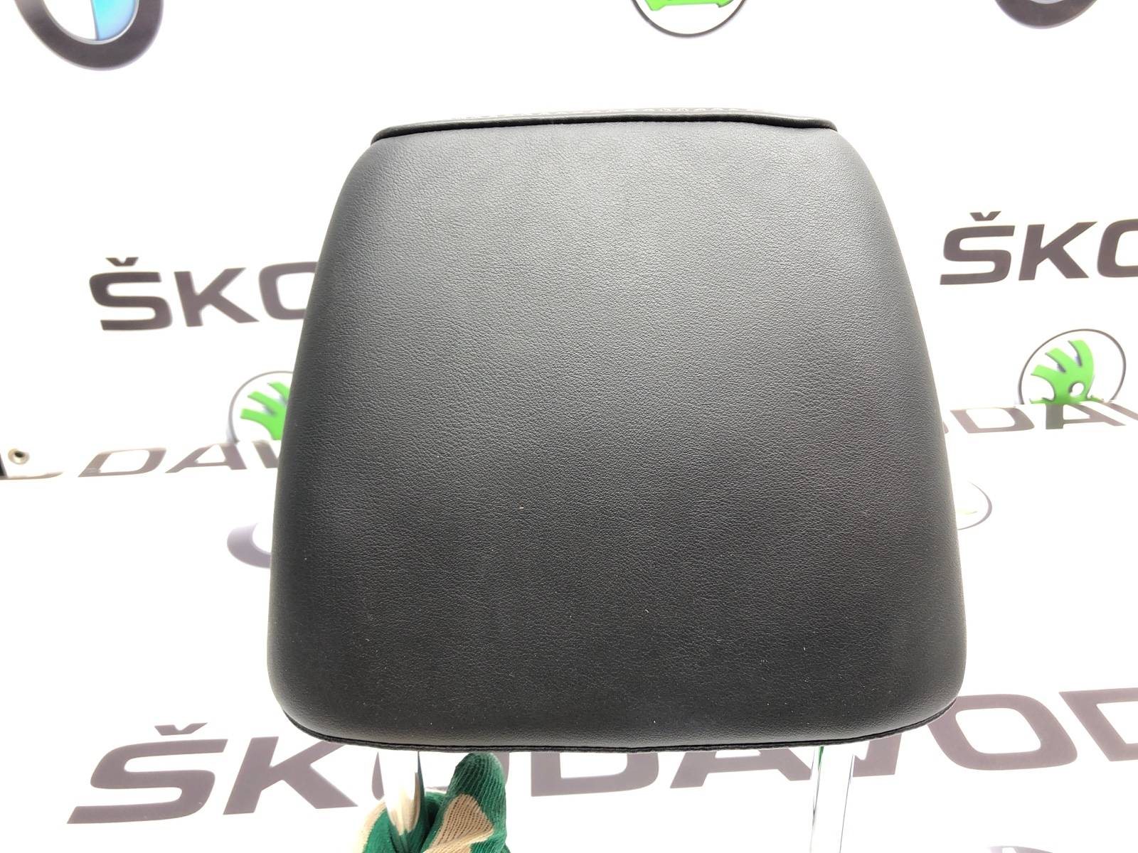 Подголовник, 2000 рублей, Москва