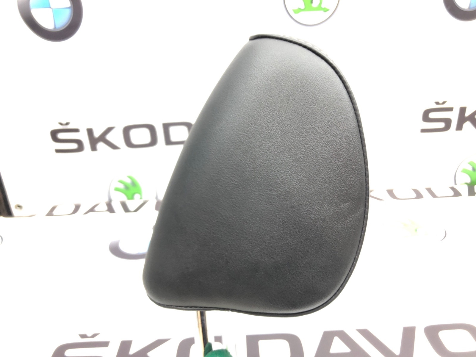 Подголовник, 2000 рублей, Москва