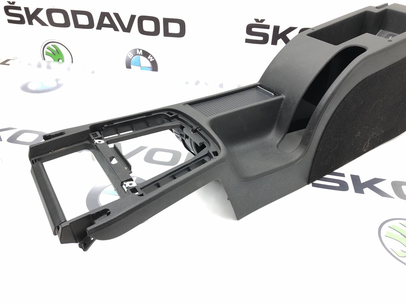 центральная консоль, 2000 рублей, Москва