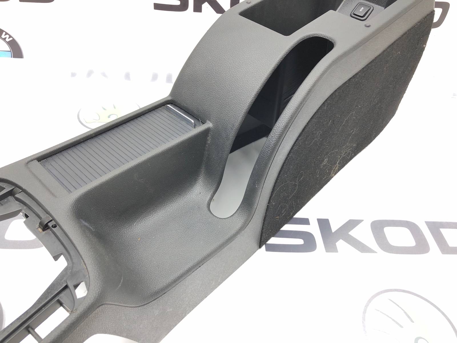 центральная консоль, 2000 рублей, Москва