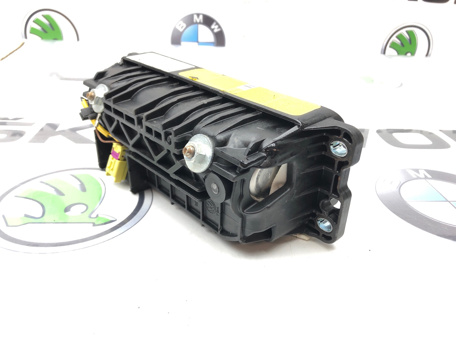 Подушка безопасности пассажира, 4000 рублей, Москва