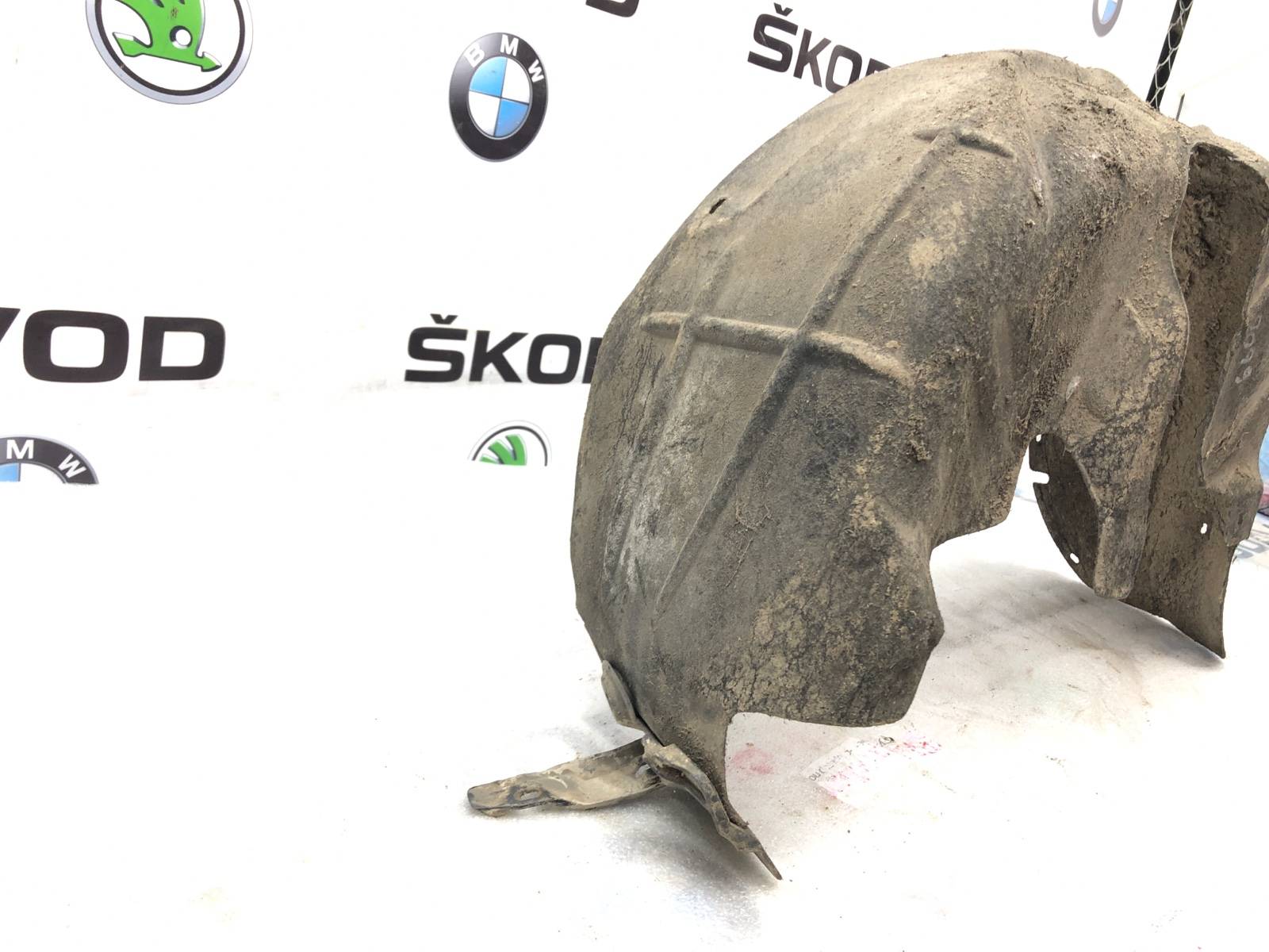 подкрылок, 800 рублей, Москва