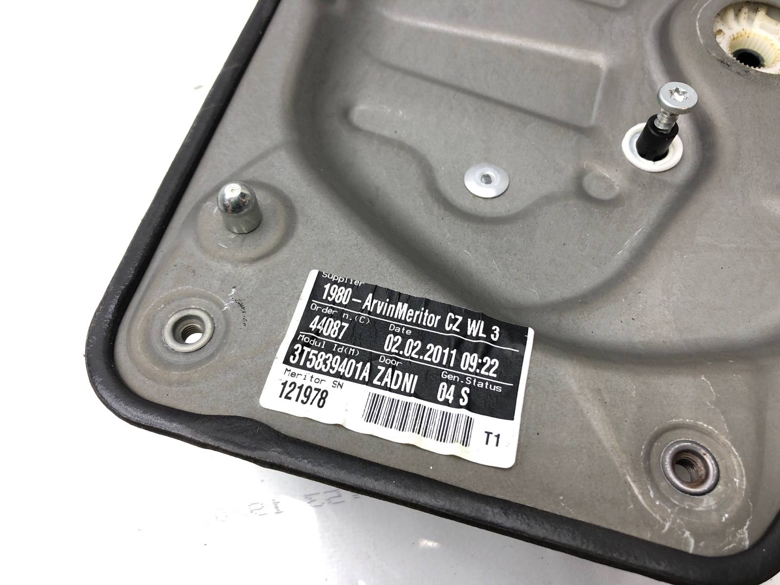 Стеклоподъемник, 1000 рублей, Москва