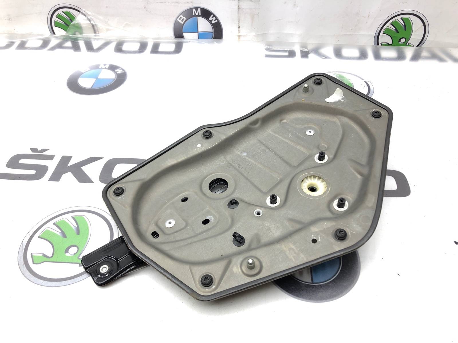 Щит стеклоподъёмника, 1000 рублей, Москва