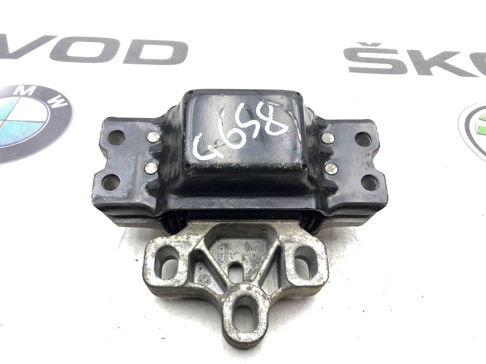 Опора МКПП, 1000 рублей, Москва