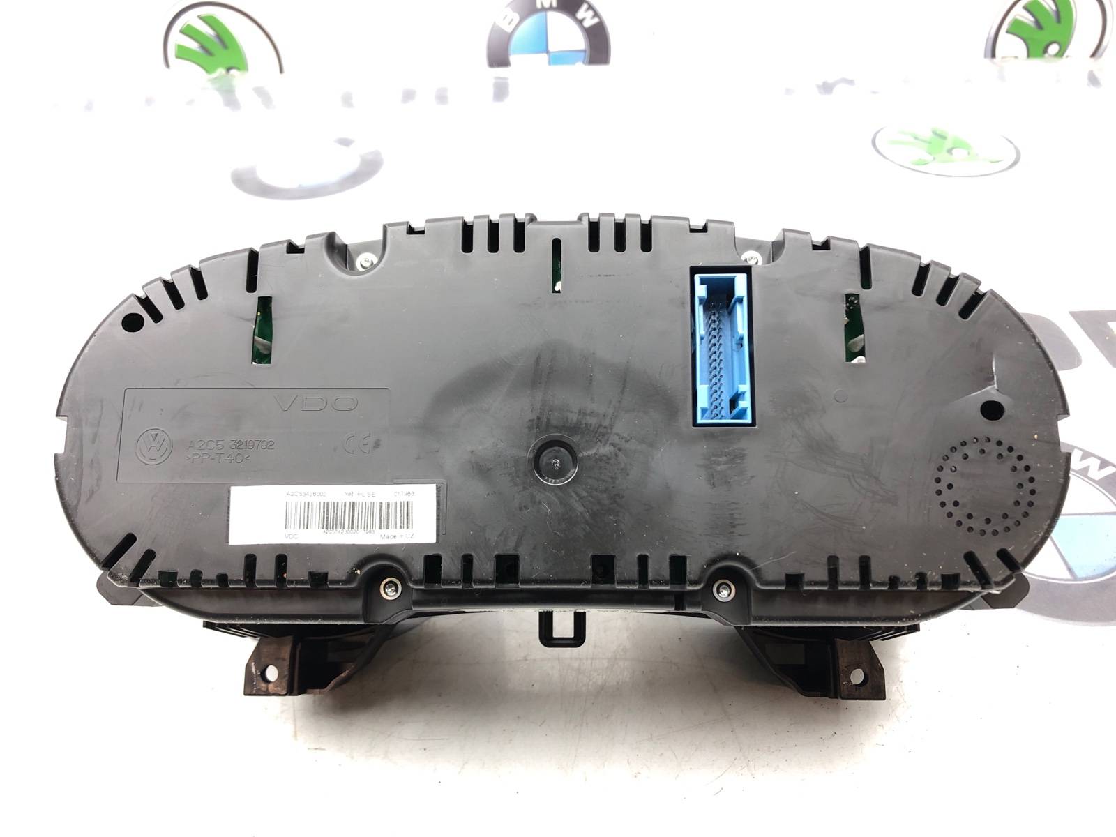 панель приборов, 2000 рублей, Москва