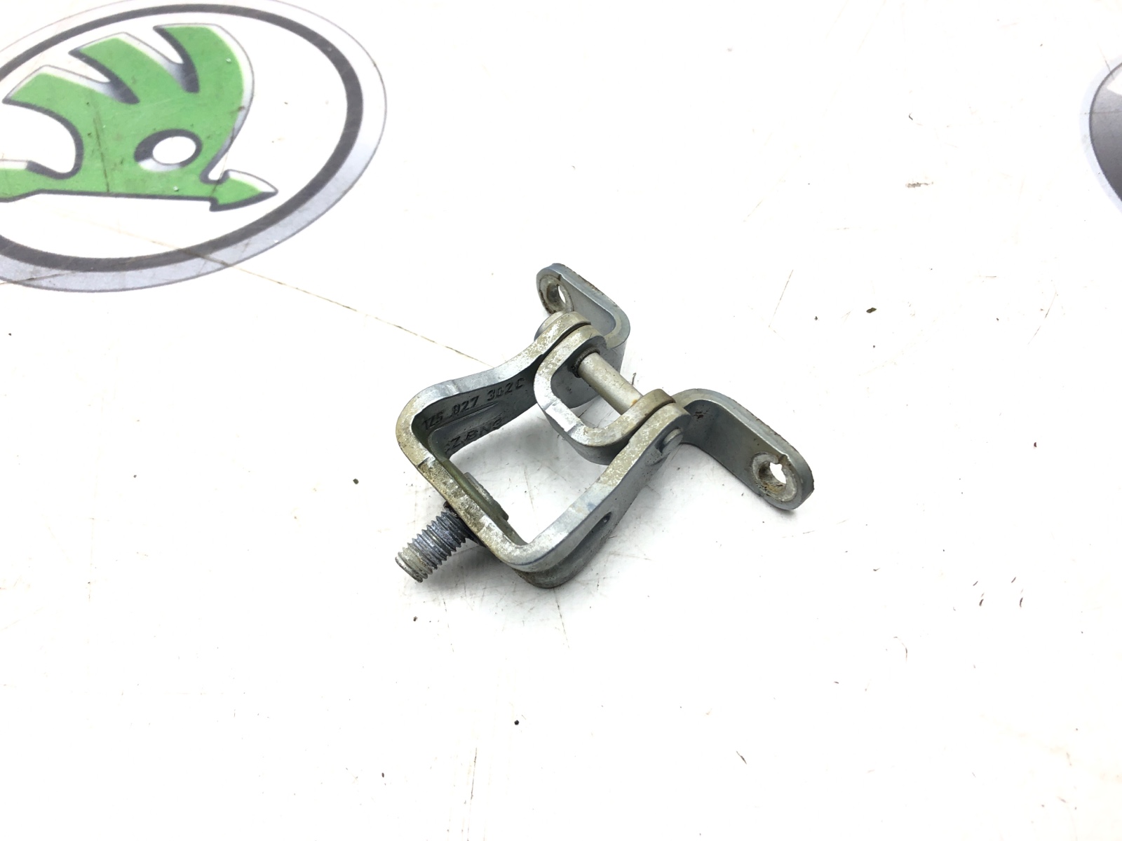 Петля крышки багажника, 500 рублей, Москва