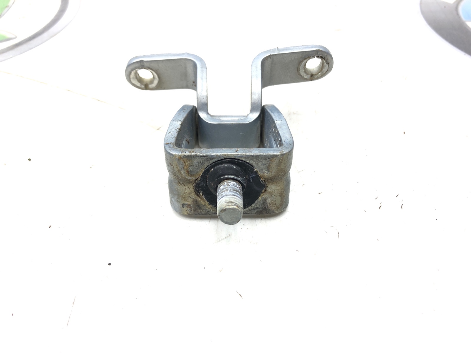 Петля крышки багажника, 500 рублей, Москва