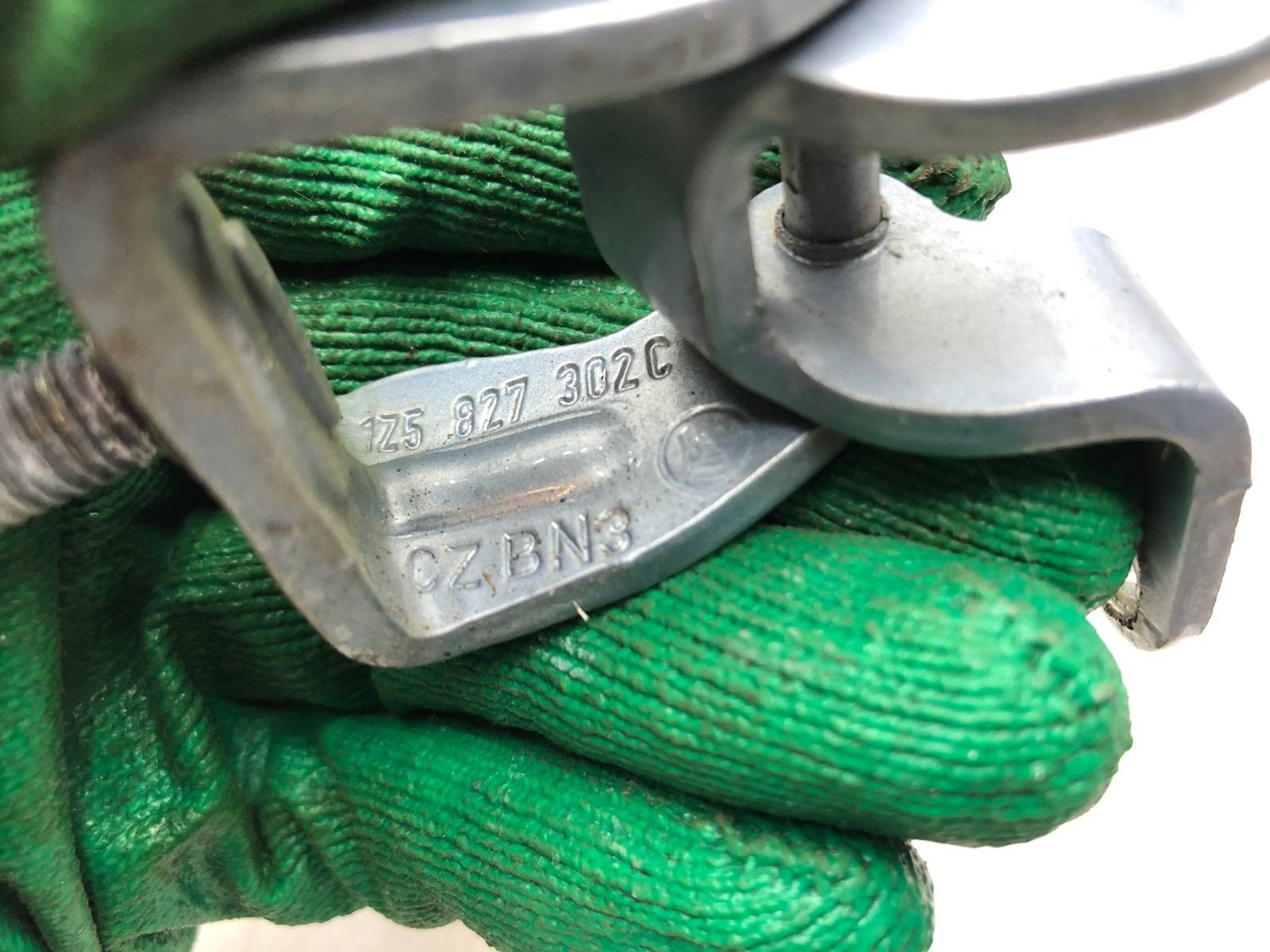 Петля крышки багажника, 500 рублей, Москва