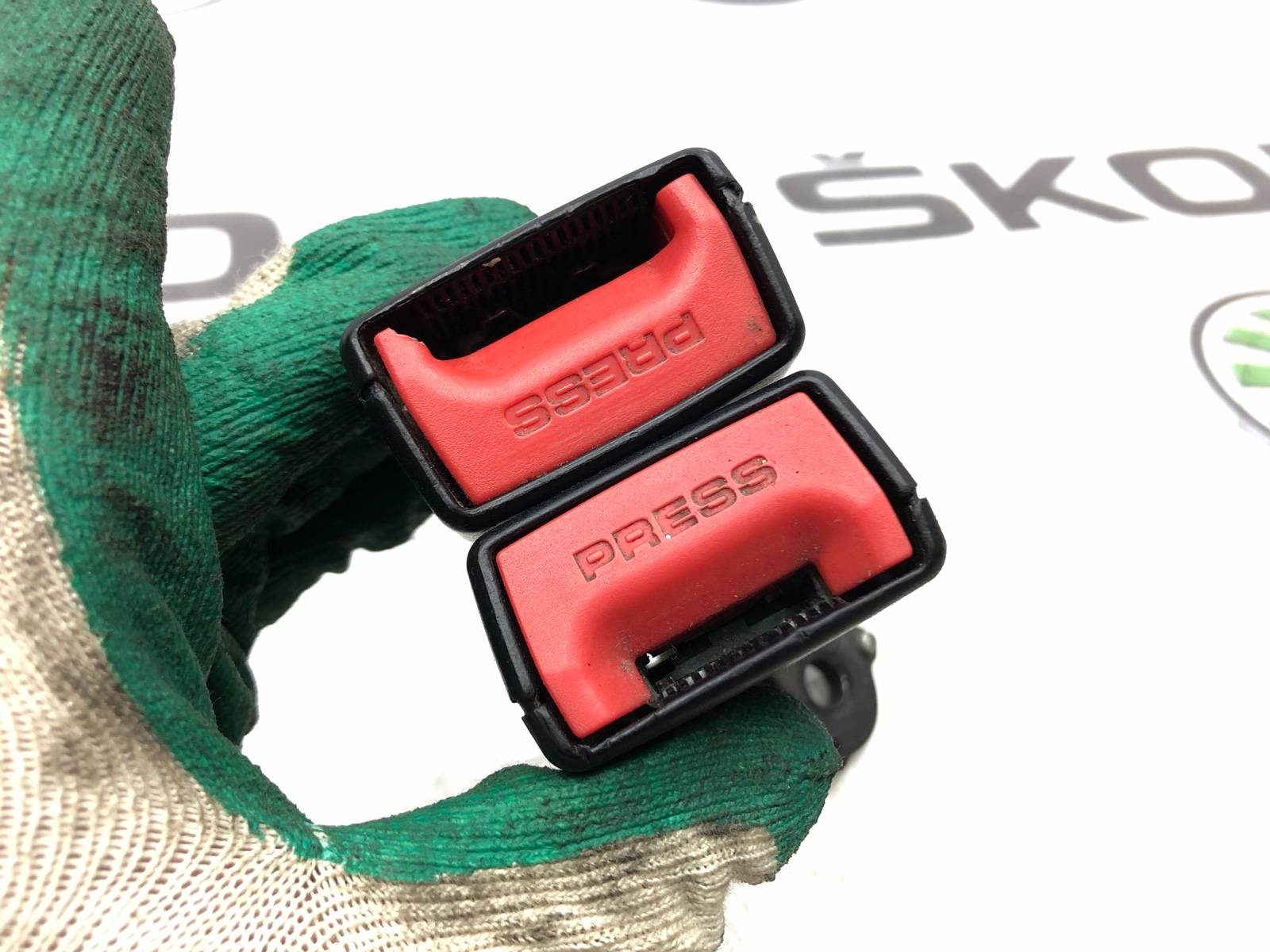 Замок ремня безопасности, 500 рублей, Москва