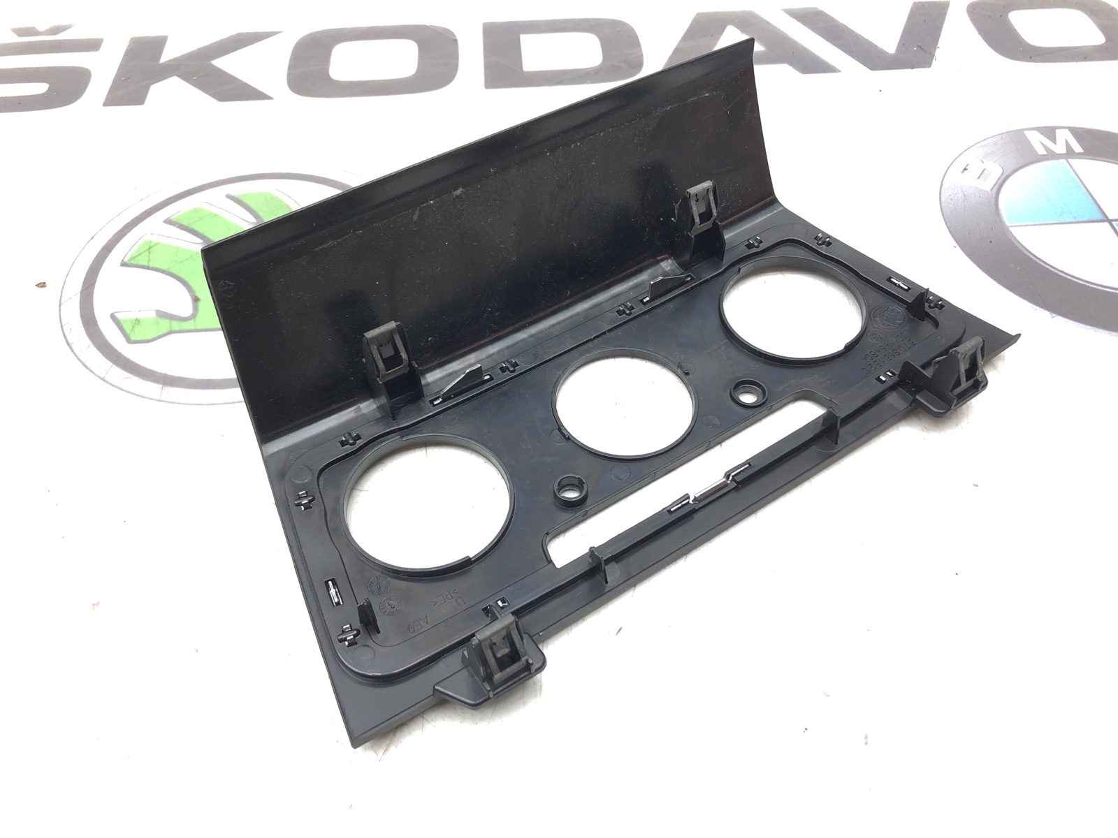 Накладка климат-контроля, 1000 рублей, Москва