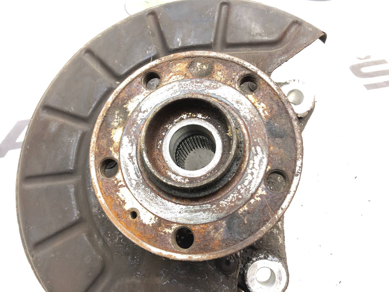 Кулак поворотный, 2000 рублей, Москва