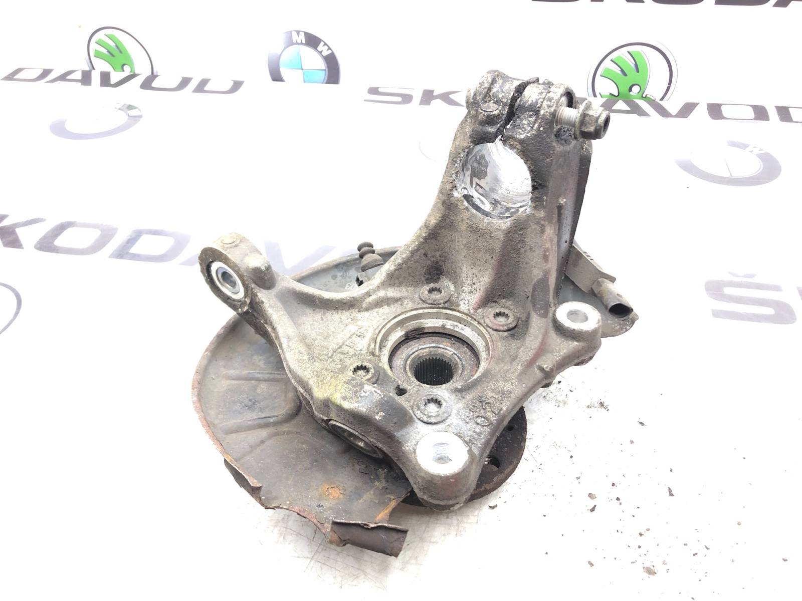 Кулак поворотный, 2000 рублей, Москва