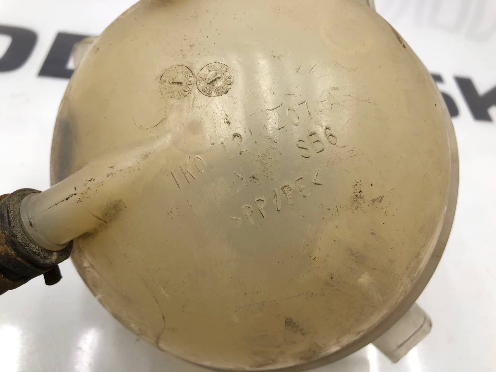 Расширительный бачок, 1000 рублей, Москва