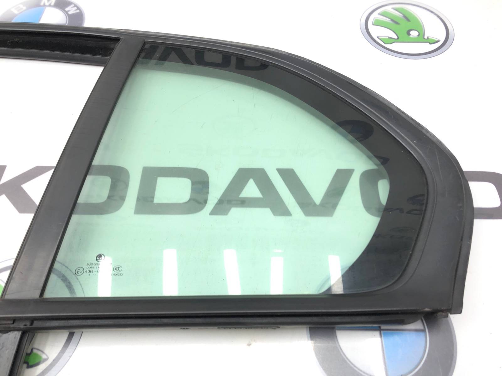 форточка двери, 2000 рублей, Москва