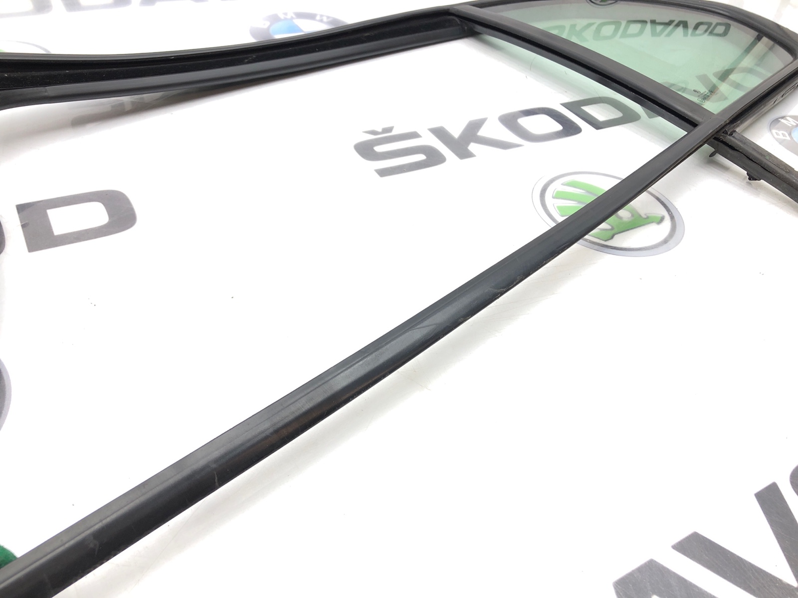 форточка двери, 2000 рублей, Москва