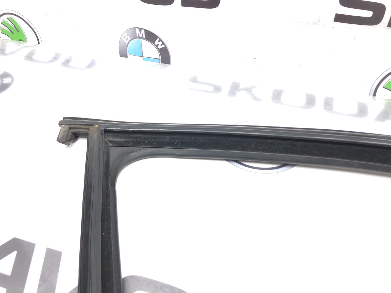 Уплотнитель стекла, 1000 рублей, Москва