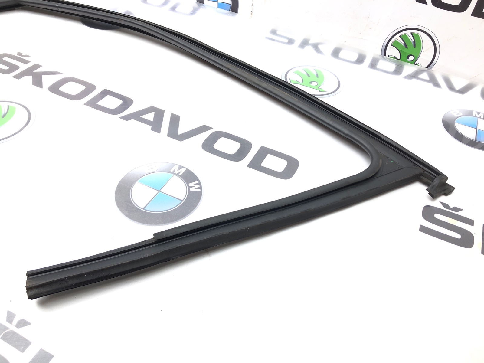 Уплотнитель стекла, 1000 рублей, Москва