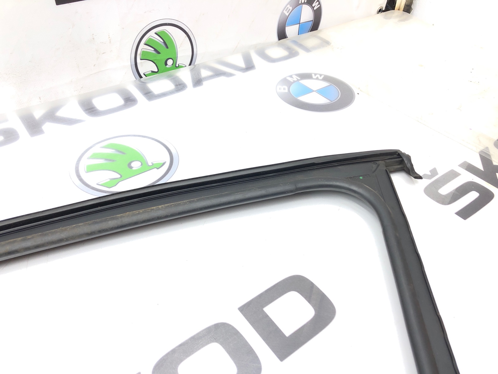 Уплотнитель стекла, 1000 рублей, Москва