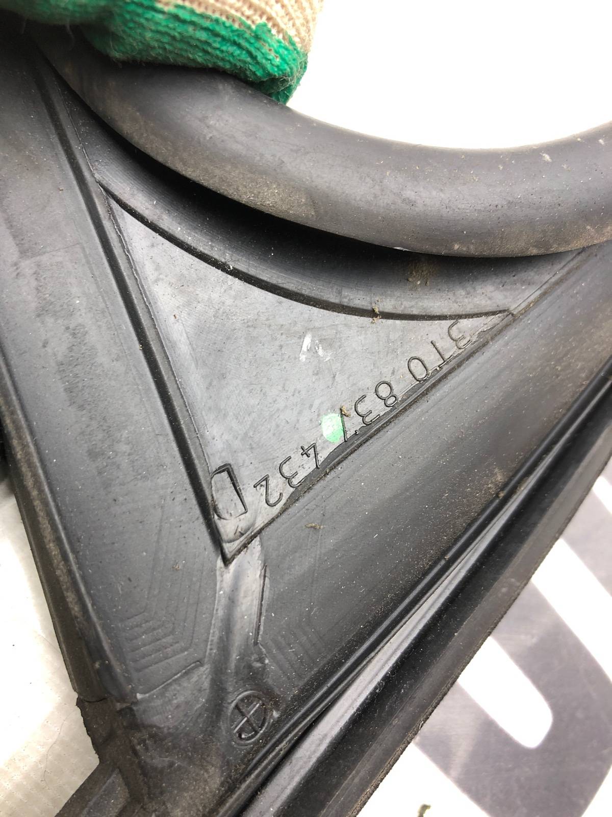 Уплотнитель стекла, 1000 рублей, Москва