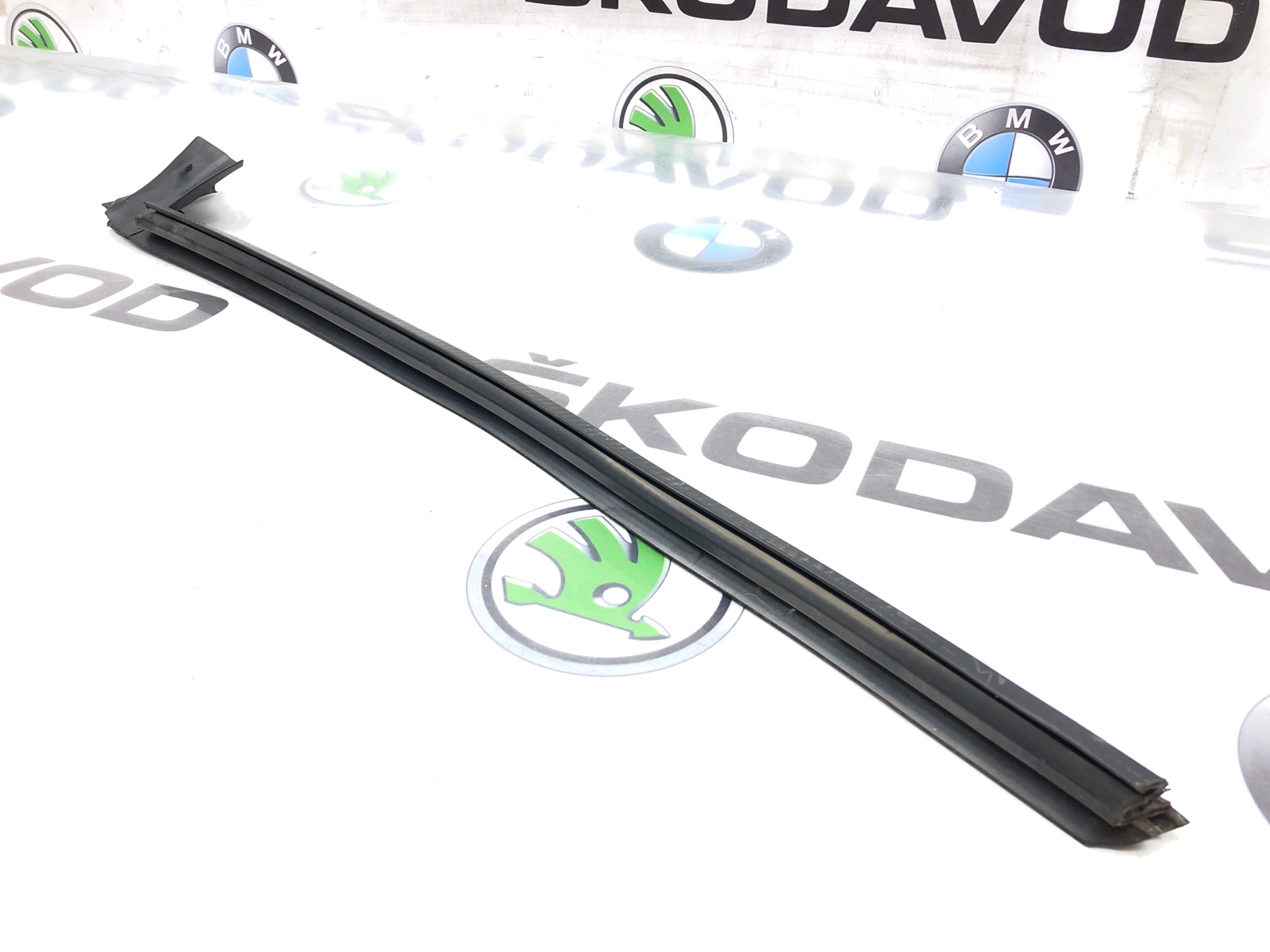 Уплотнитель стекла, 1000 рублей, Москва