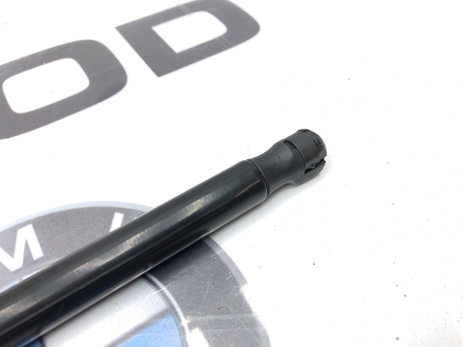 Амортизатор крышки багажника, 500 рублей, Москва