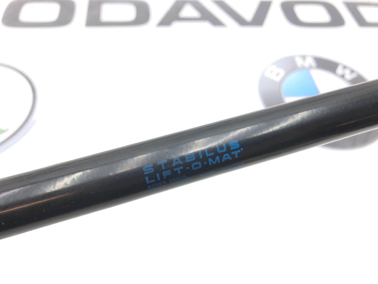 Амортизатор крышки багажника, 500 рублей, Москва