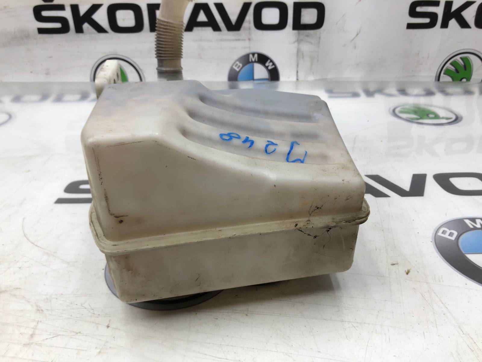 бачок омывателя, 2500 рублей, Москва