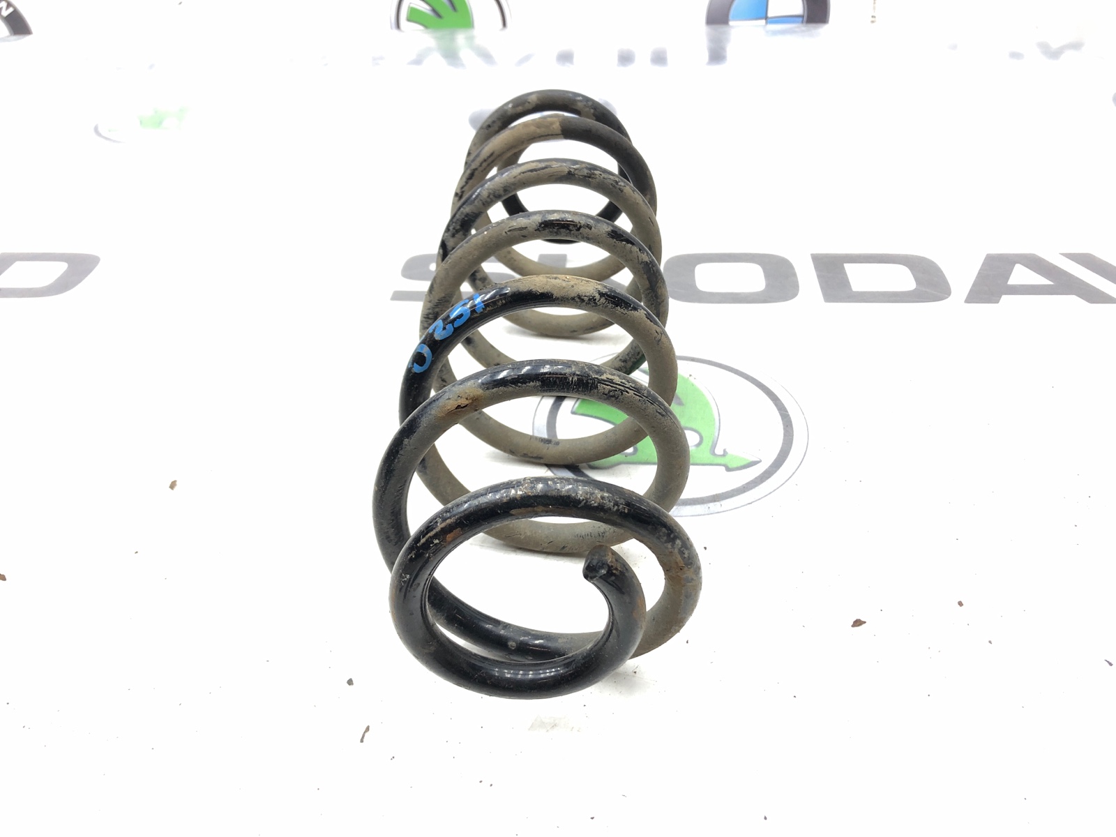 Пружина подвески, 2000 рублей, Москва