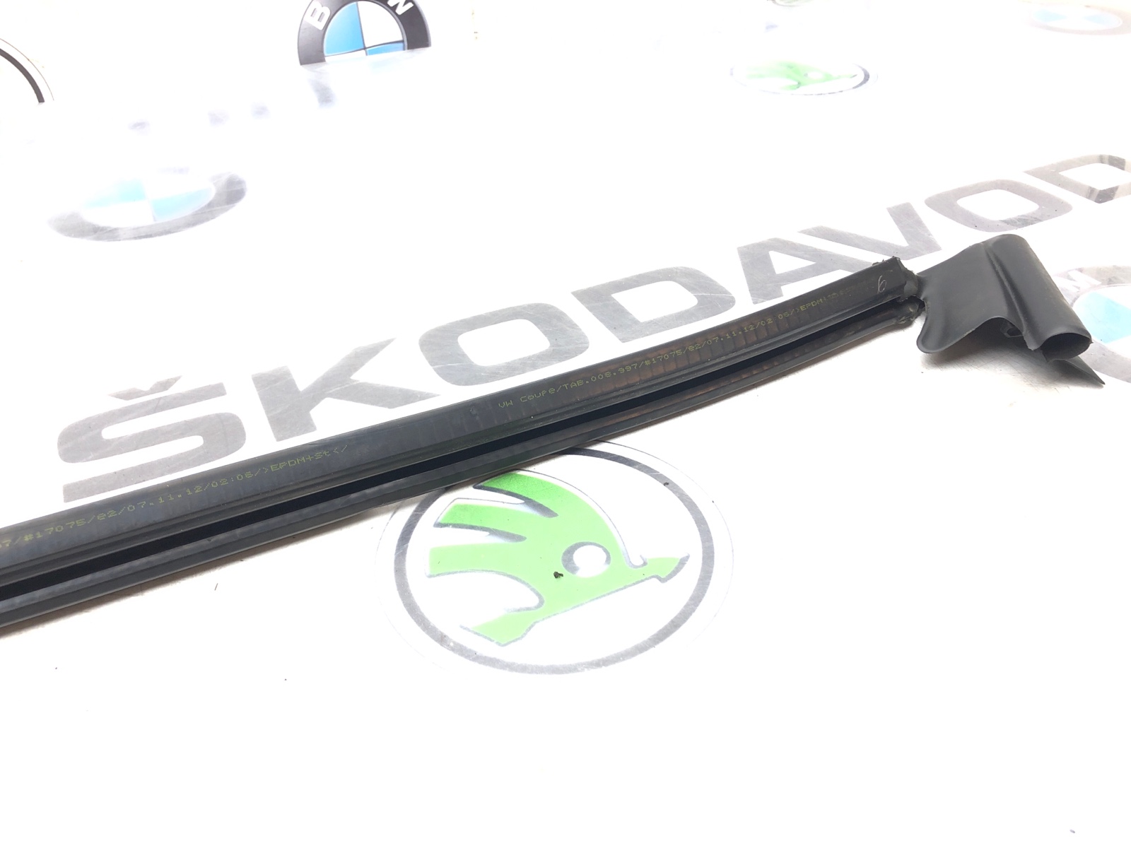 Уплотнитель стекла, 1000 рублей, Москва