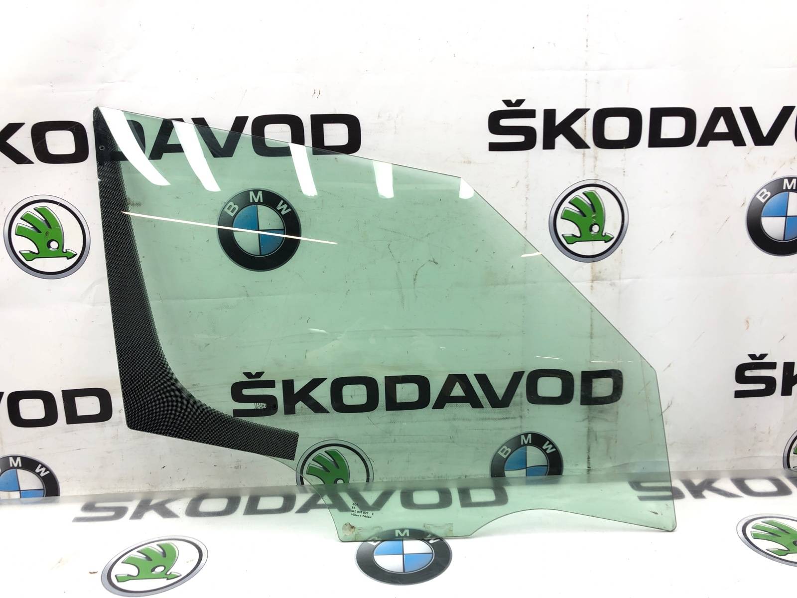 Стекло двери, 2000 рублей, Москва