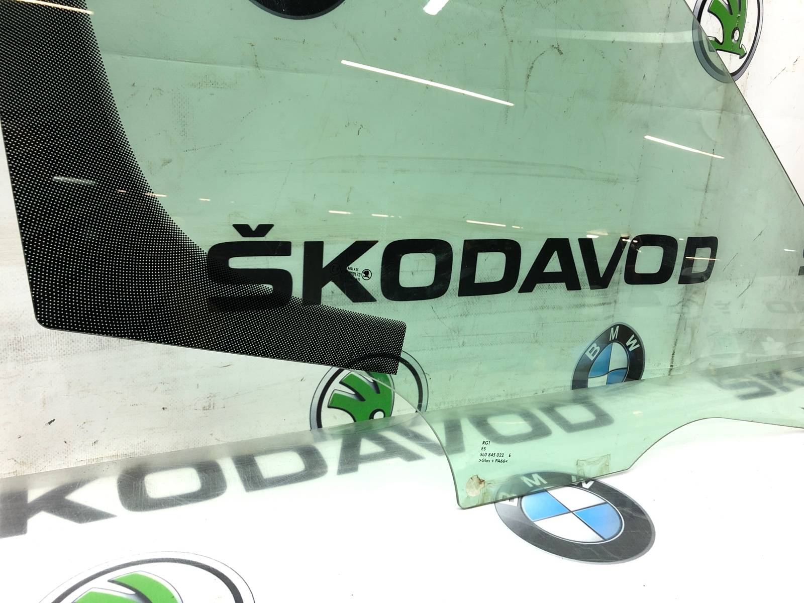 Стекло двери, 2000 рублей, Москва