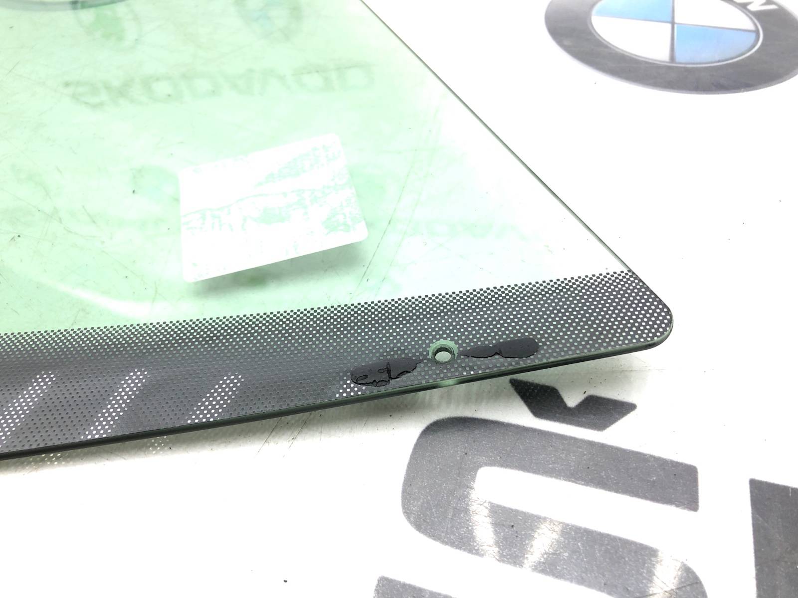 Стекло двери, 2000 рублей, Москва