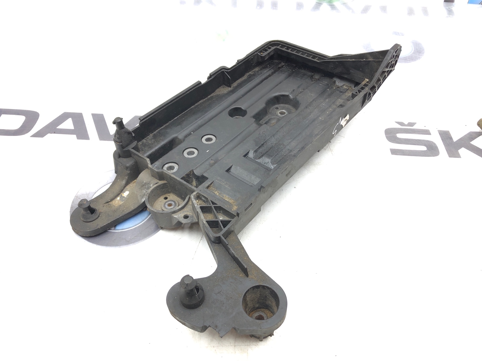 Площадка аккумулятора (АКБ), 1000 рублей, Москва