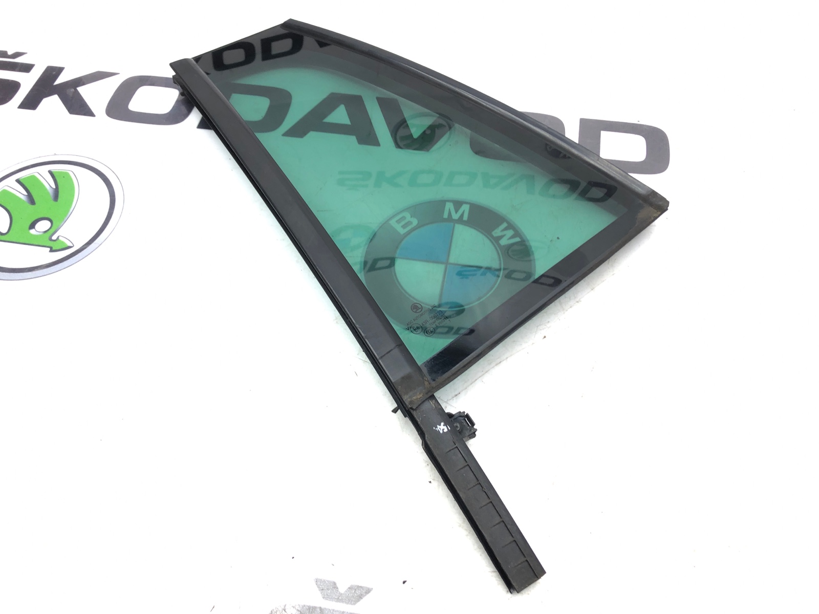 форточка двери, 2000 рублей, Москва