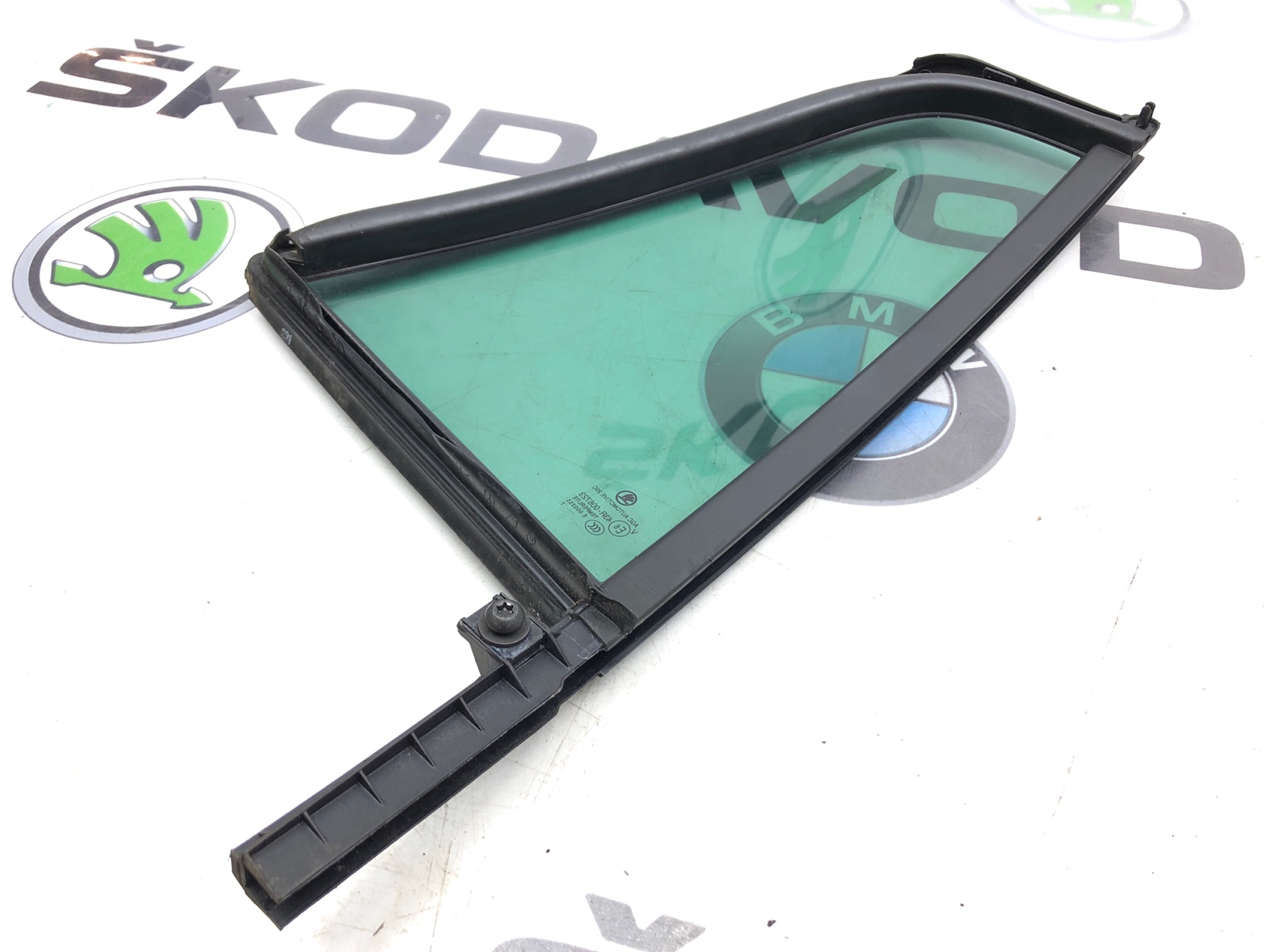 форточка двери, 2000 рублей, Москва