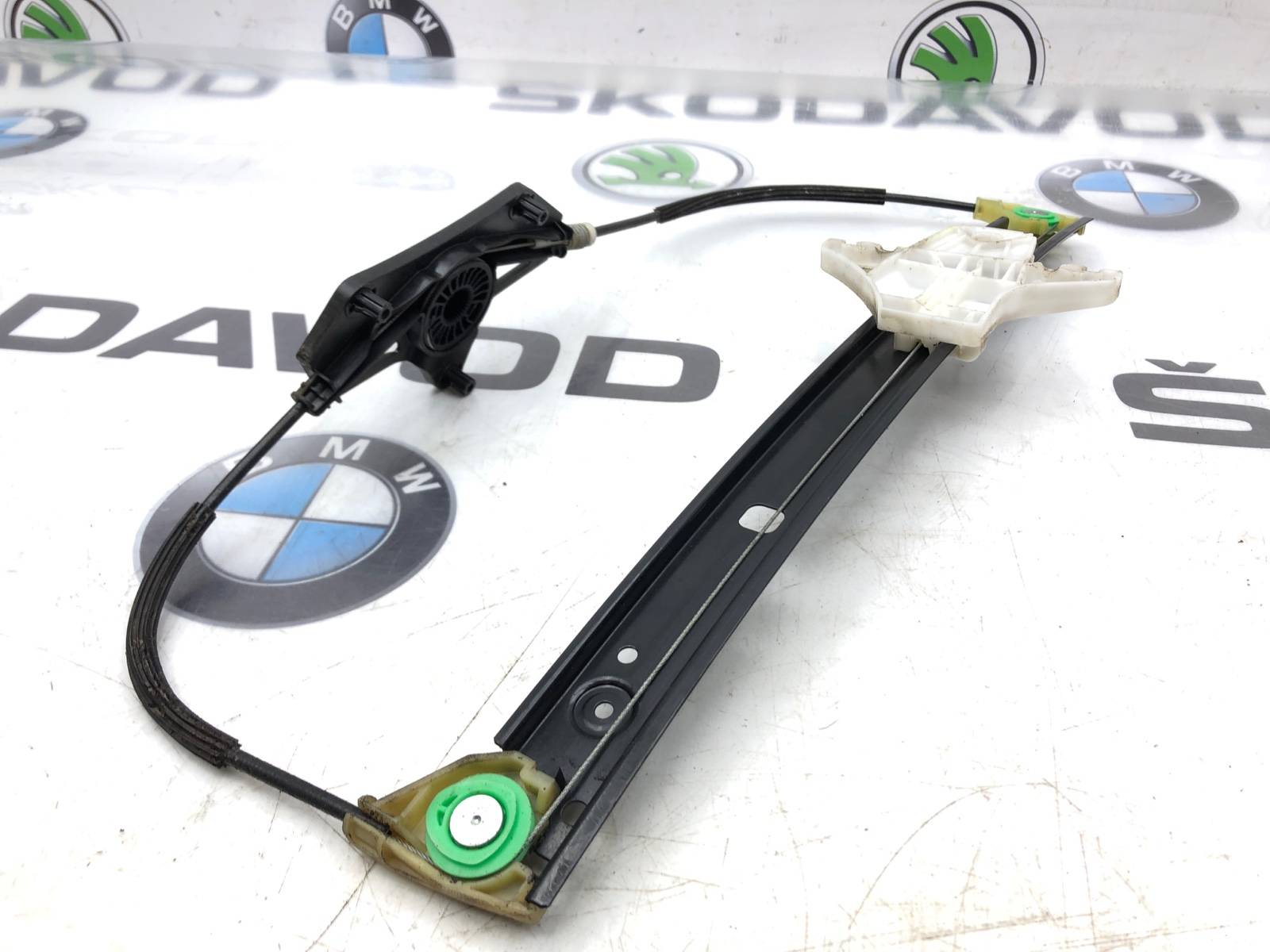 Стеклоподъемник, 500 рублей, Москва