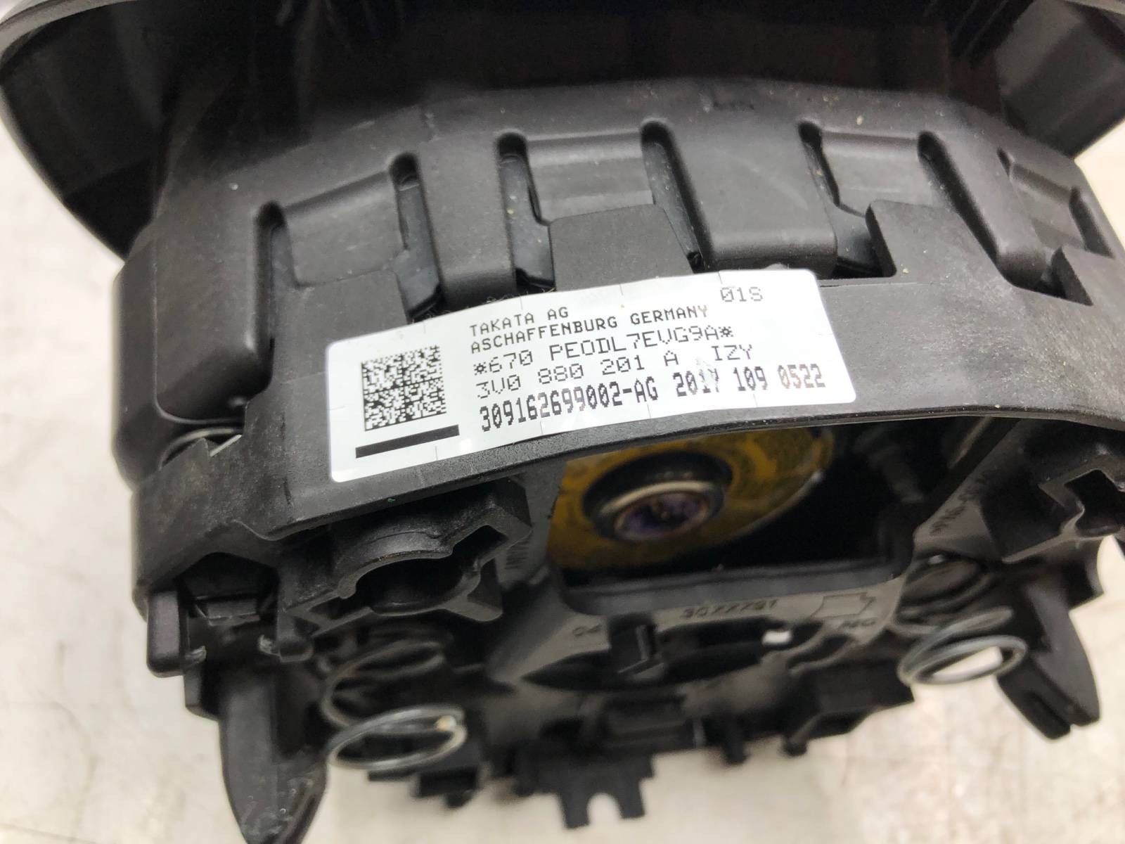 Подушка безопасности водителя, 13000 рублей, Москва