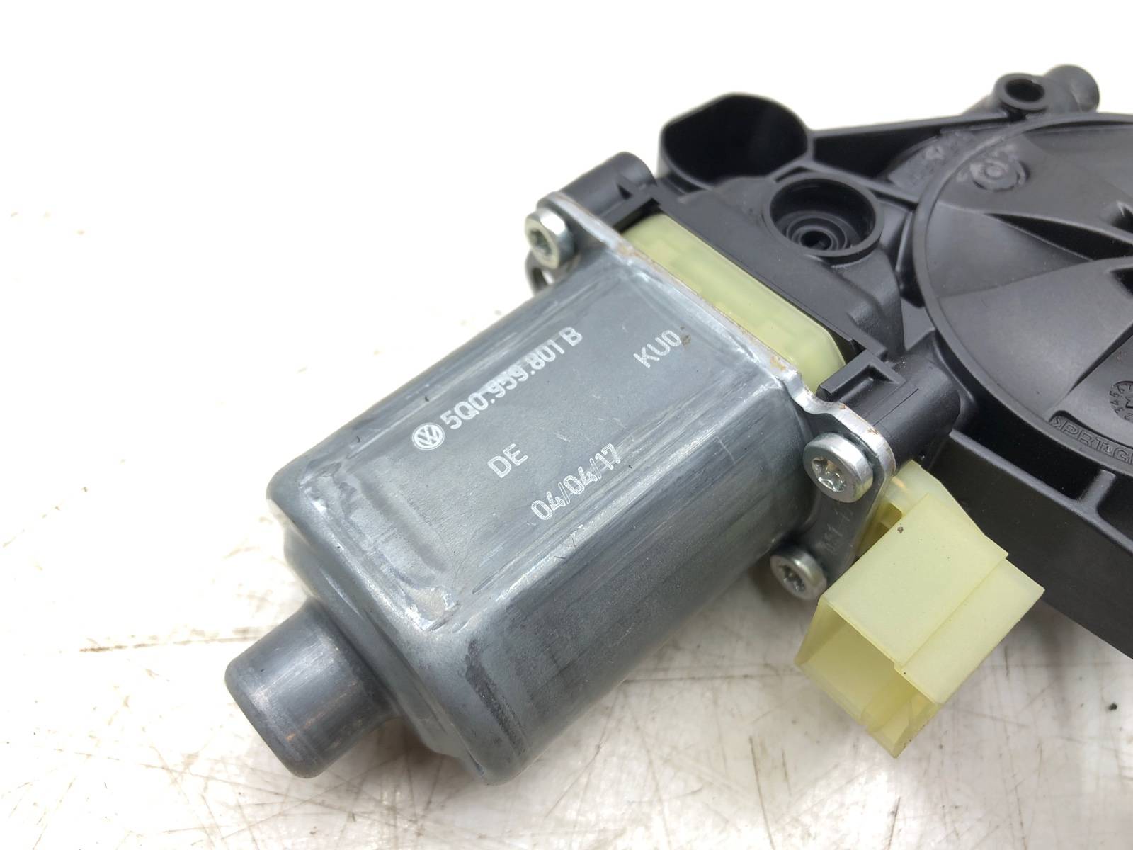 мотор стеклоподъемника, 500 рублей, Москва