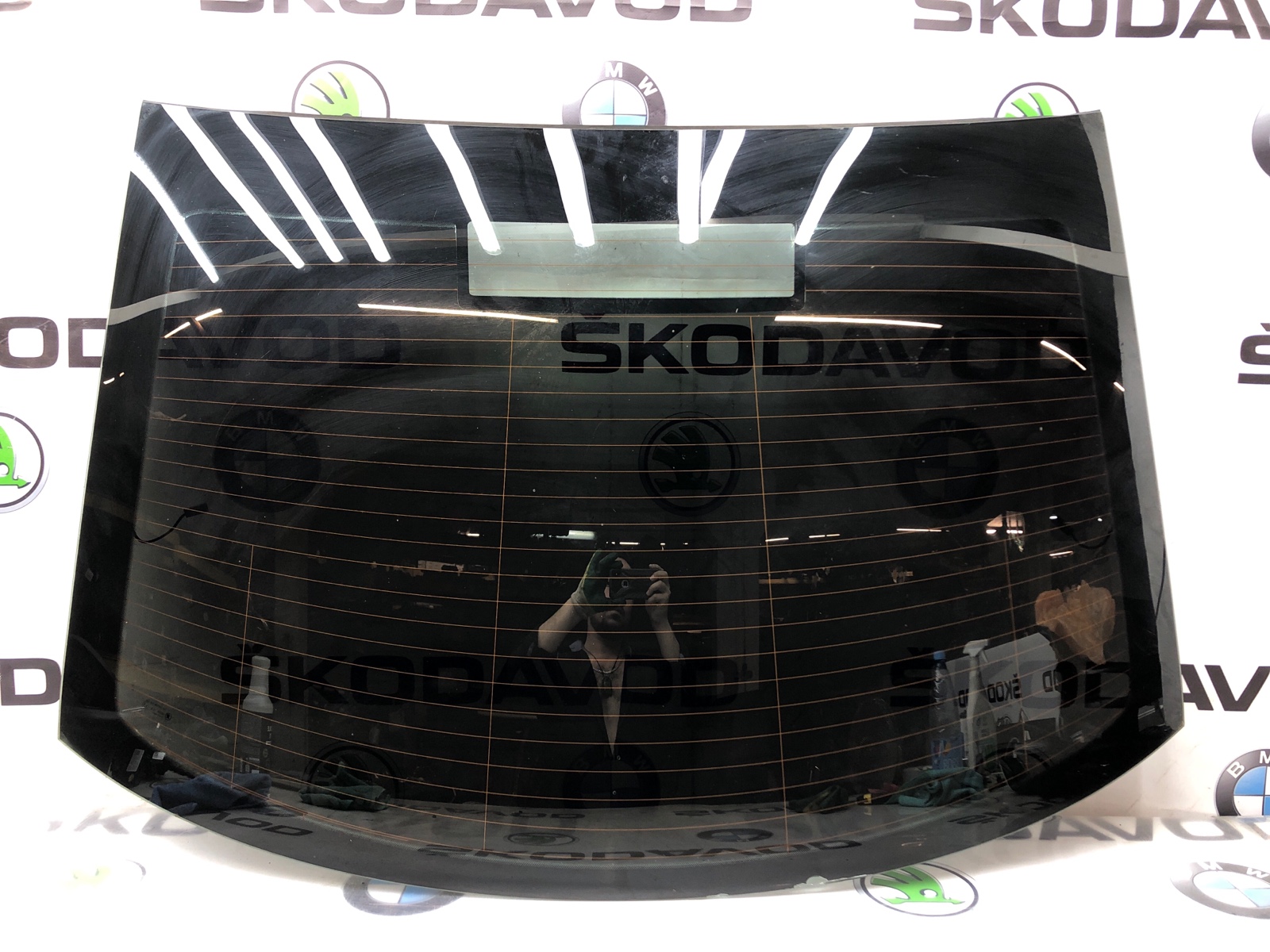 Стекло крышки багажника, 9000 рублей, Москва