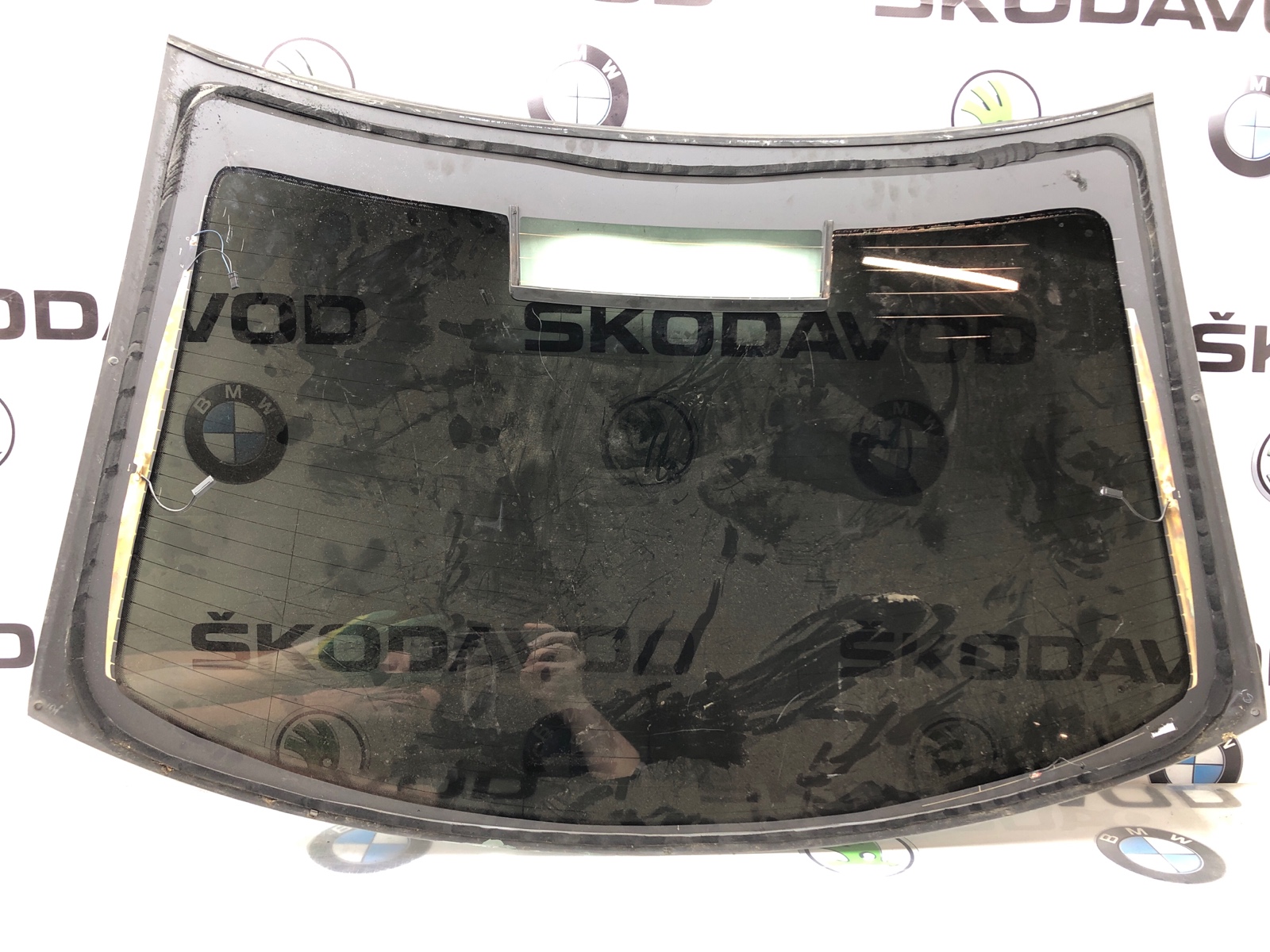 Стекло крышки багажника, 9000 рублей, Москва