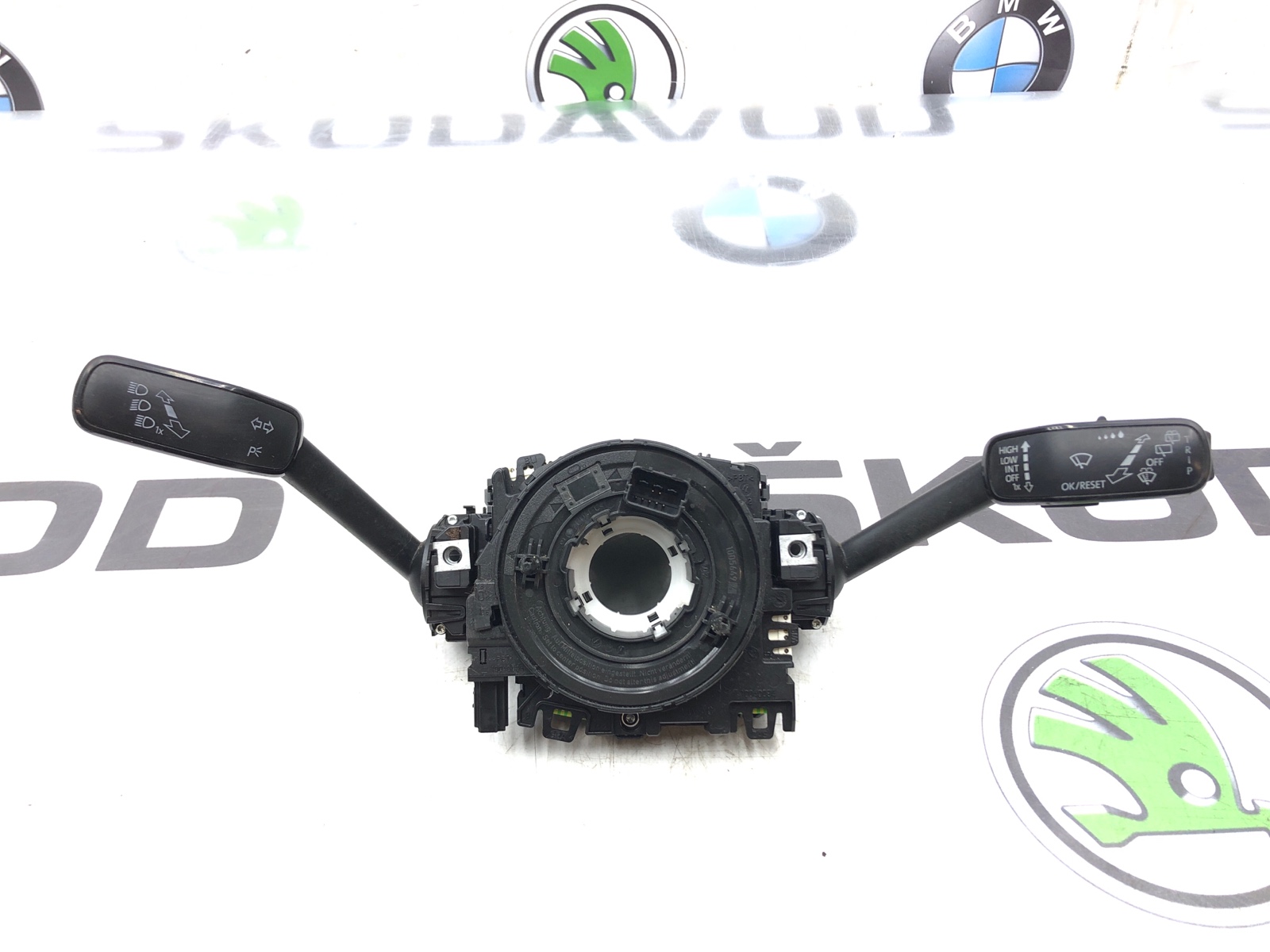 Подрулевой переключатель, 5000 рублей, Москва